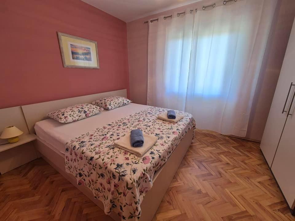 Apartments Velinka Mundanije Zewnętrze zdjęcie