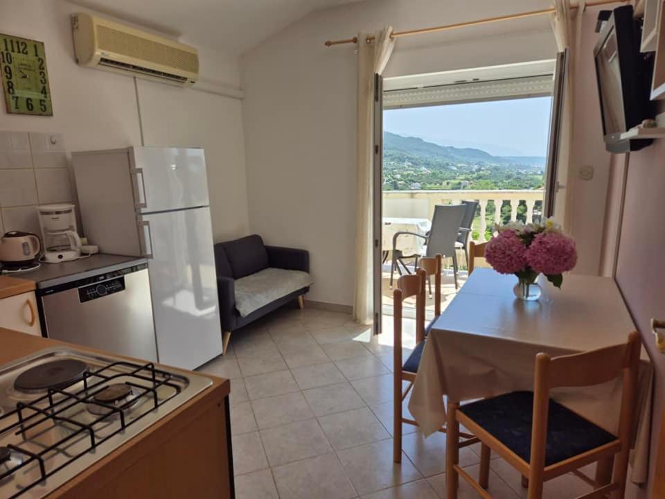 Apartments Velinka Mundanije Zewnętrze zdjęcie