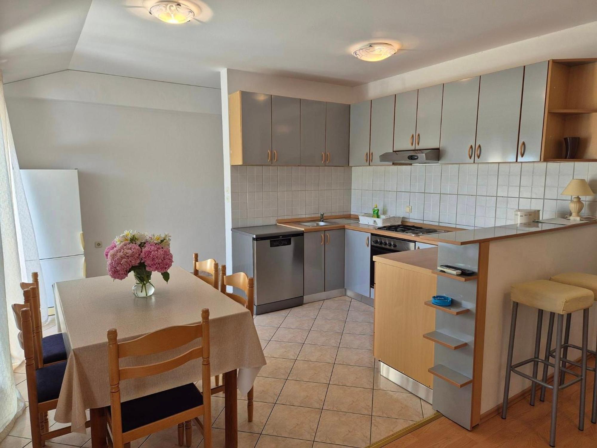 Apartments Velinka Mundanije Zewnętrze zdjęcie